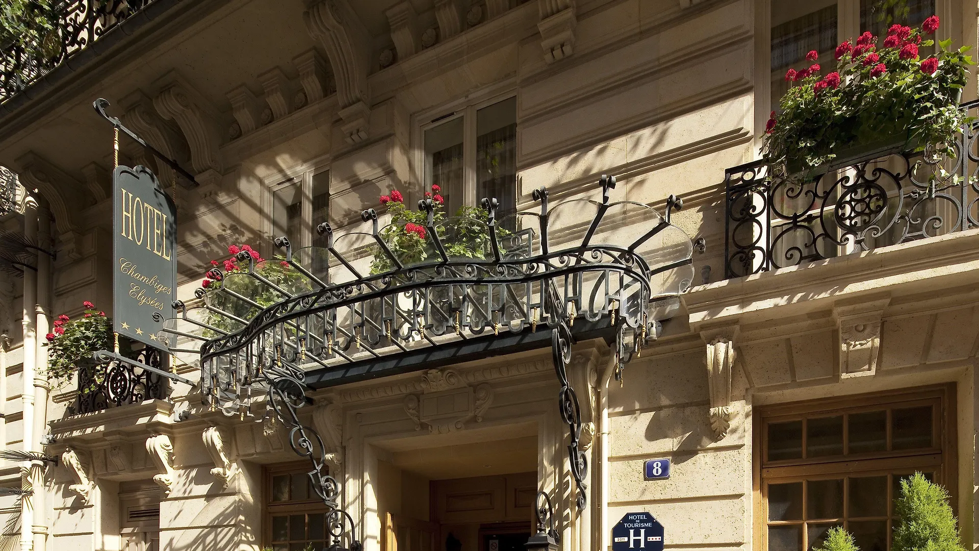 Chambiges Elysees Hotel 4*